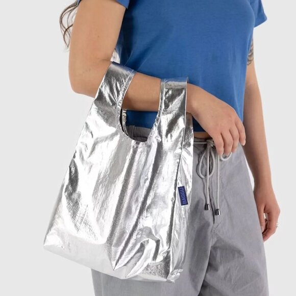 NWT Baby Baggu - Metallic Silver - Picture 4 of 7